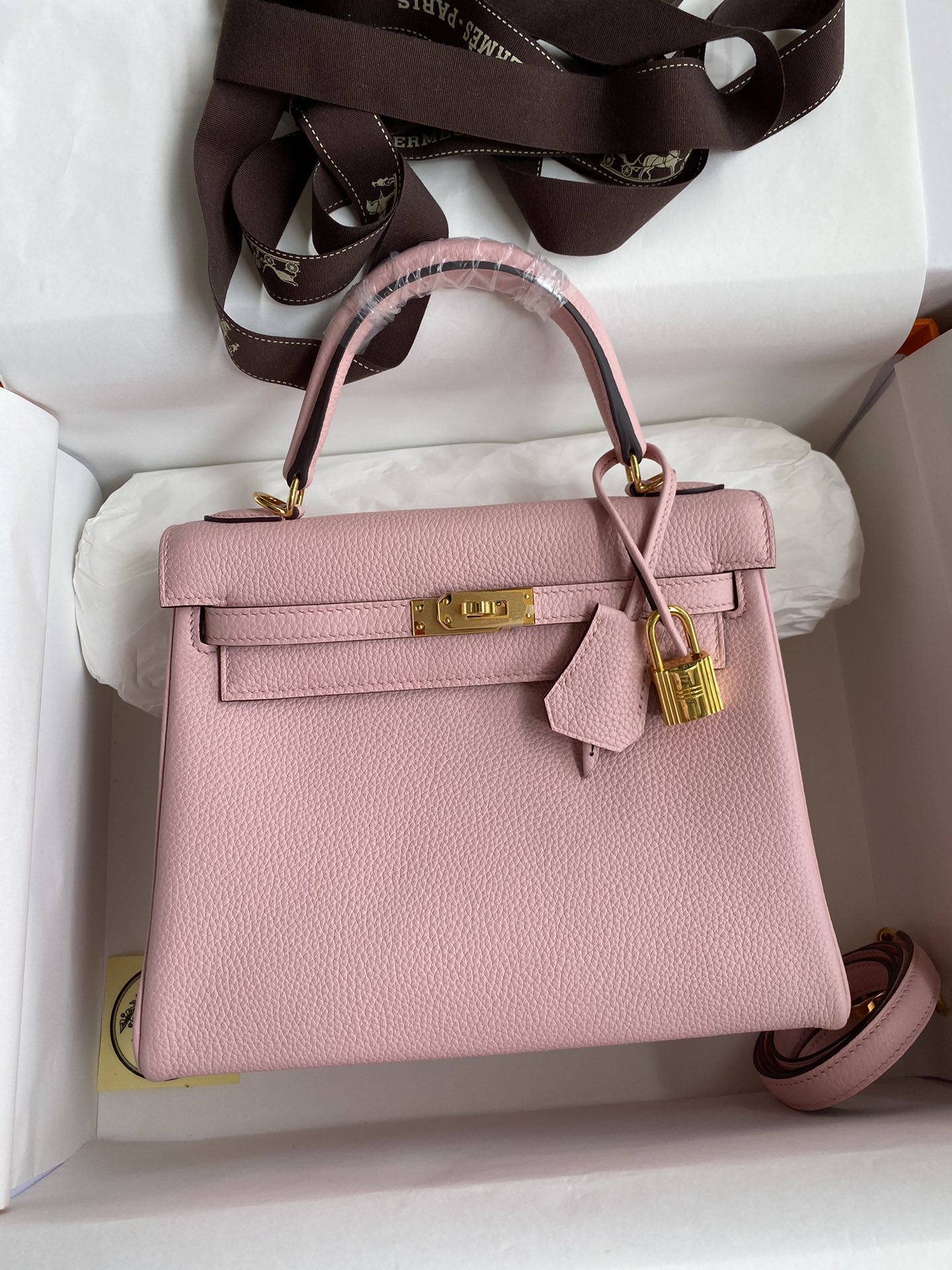 Hermes Kelly 25cm Handbag Shoulder Bag in Pink Togo Leather